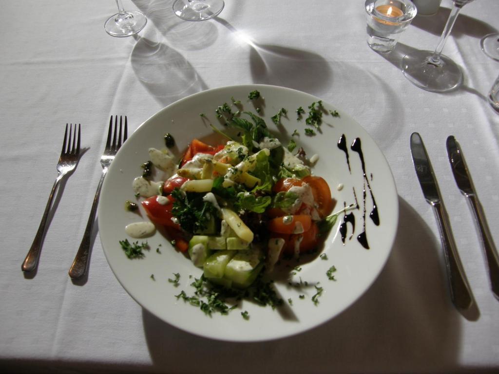 Drnovice  Hotel Allvet מראה חיצוני תמונה