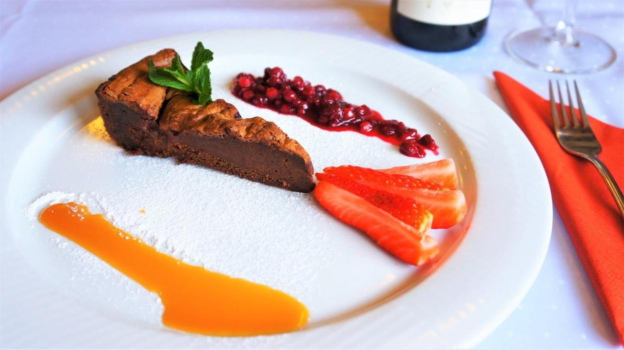 Drnovice  Hotel Allvet מראה חיצוני תמונה